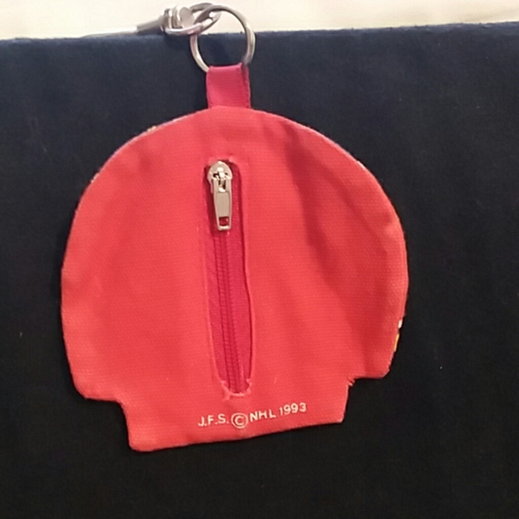 1993 NHL Sports Keytag Coin Purse - Picture 2 of 4